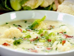 Blumenkohlsuppe mit Bacon Blumenkohlsuppe mit Bacon