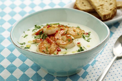 Blumenkolsuppe mit Scampi