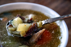 Suppe aus abgenagtem Fenalår